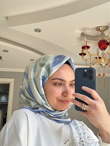 Aker Tablo Desenli Eşarp
