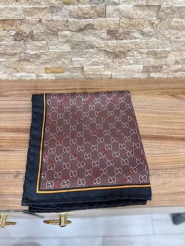 GUCCI eşarp Kahve