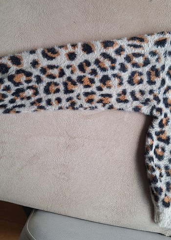 Kürklü Leopar Desenli Kadın Kazak - Görsel 5