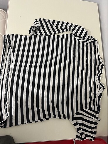  E.L.F oversize çizgili kazak