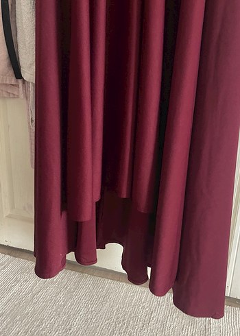 Bordo Uzun Kollu arkası kuyruklu tesettür elbise - Görsel 9