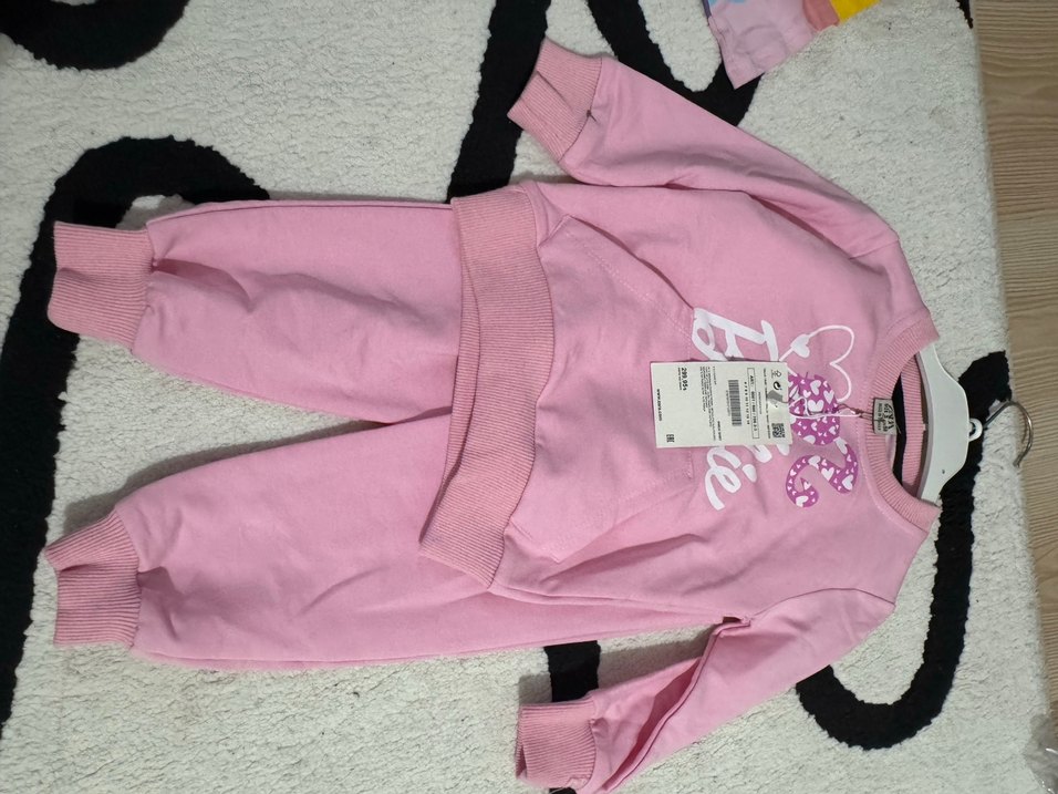 Pembe Barbie Baskılı Rahat Kız Eşofman Takımı - Görsel 2