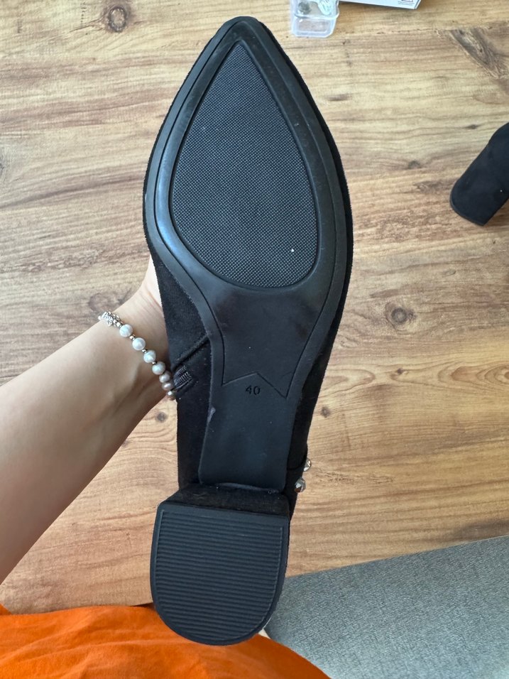 Tokalı Siyah Süet Topuklu Bot - Görsel 2