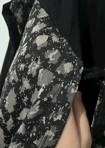 Yılan Desenli Uzun Siyah tunik - Görsel 3