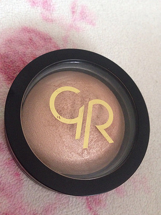 Highlighter Golden Rose 08