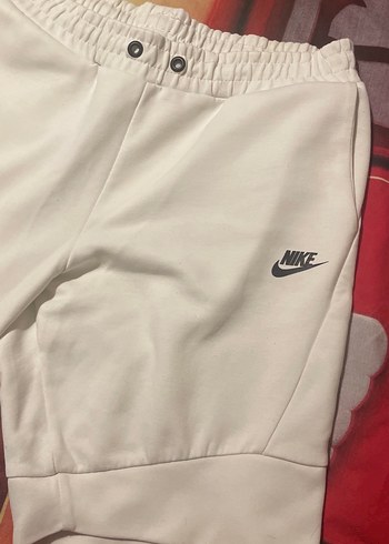 Nike Beyaz Mini Streetwear Şort - Görsel 2