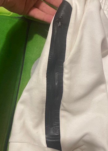 Nike Beyaz Mini Streetwear Şort - Görsel 4