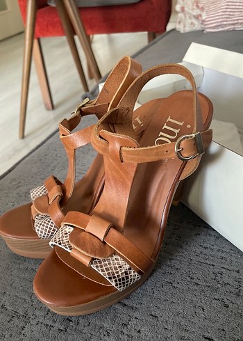 Bej Deri Platform Topuklu Kadın Sandalet - Görsel 2