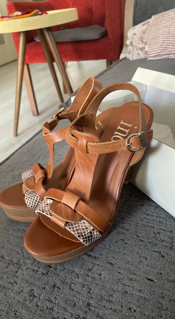 Bej Deri Platform Topuklu Kadın Sandalet - Görsel 2
