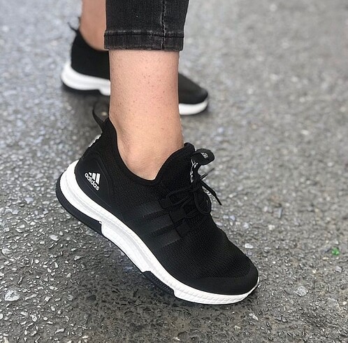 Adidas Neco Run spor ayakkabı