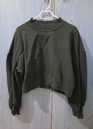 crop sweatshirt