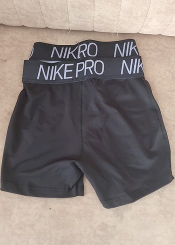 Nike Nike Siyah Elastik Bel Mini Şort