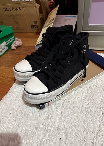 Benetton Siyah Beyaz Yuksek Bilekli Sneaker