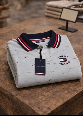 Tommy Jeans Gri Düğmeli Polo Tişört - Görsel 2