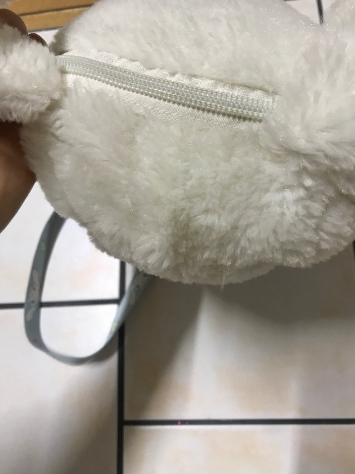 KIZ ÇOCUK CINNAMOROLL PELUŞ ÇANTA - Görsel 4