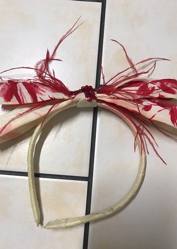 BG STORE Kırmızı Payetli Tüylü Saç Bandı - Görsel 2