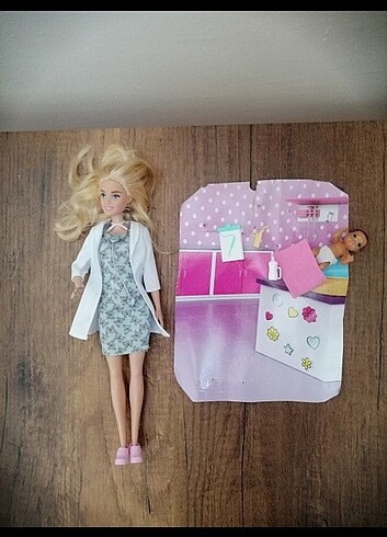 Barbie Barbie bebek doktor set