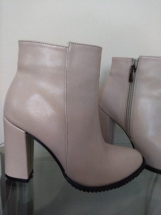 butik ürünüdür bir kere giyildi