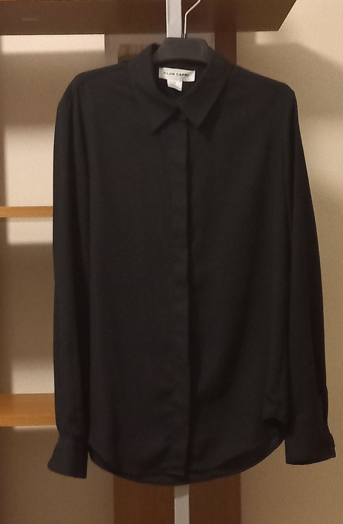 Uzun kollu siyah krep gömlek - Görsel 2