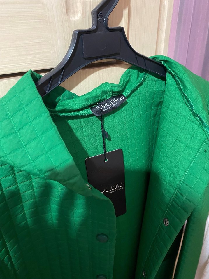 Düğmeli Yeşil Midi Kadın Ceket - Görsel 3