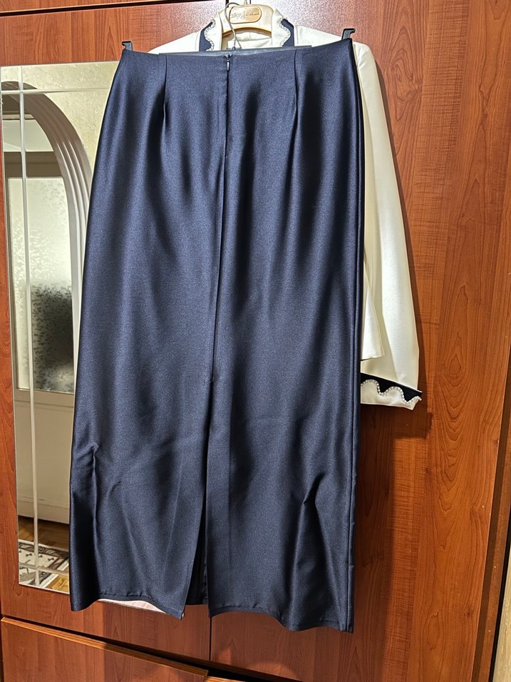 Düğmeli Beyaz Kadın Ceket Etek Takım - Görsel 5