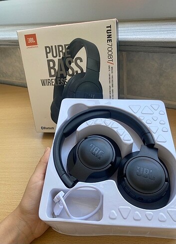 JBL700 BT