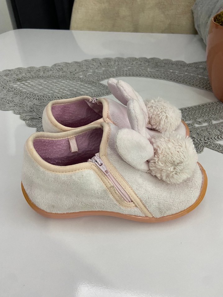 Kızlar için Pembe Kürklü Sıcak Ev Terliği - Görsel 3