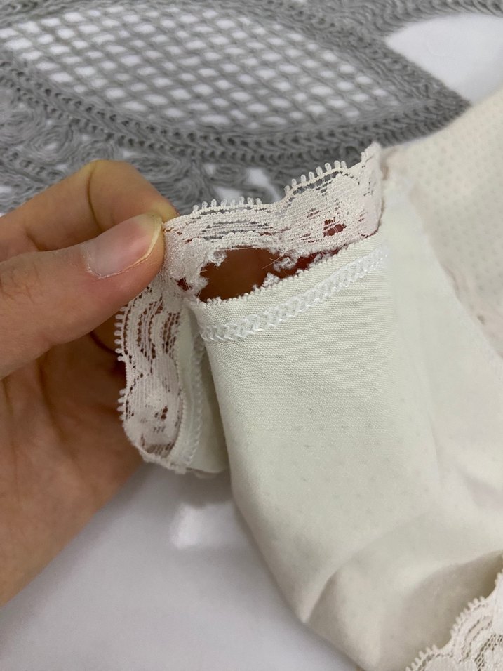 Dantel Detaylı krem renk çocuk bone - Görsel 3