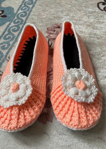 Pembe Çiçekli Örgü Kadın Babet - Görsel 2