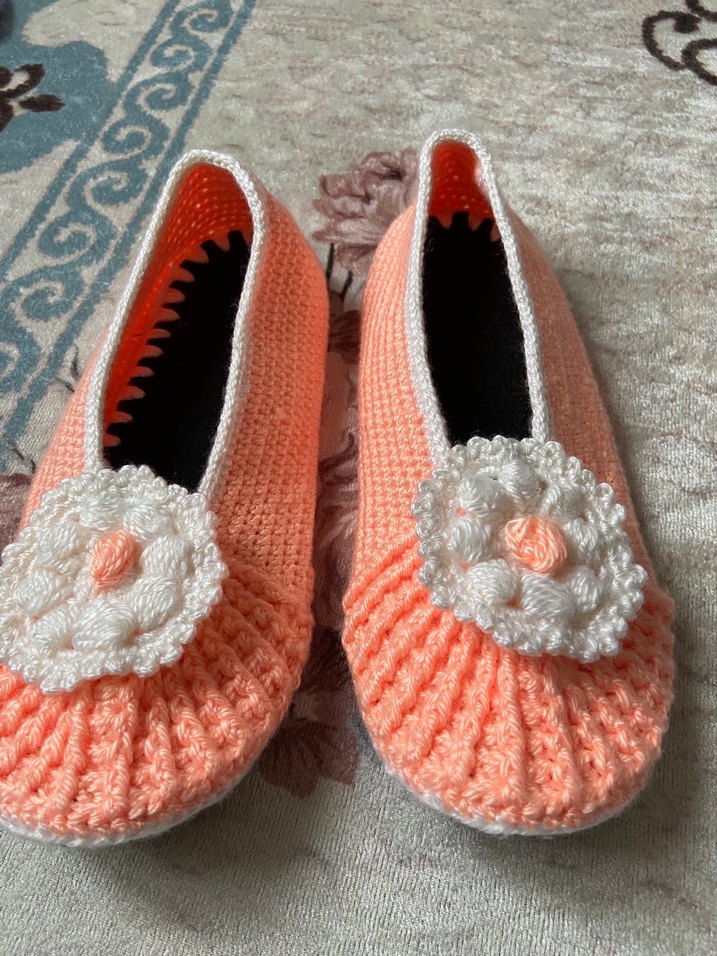 Pembe Çiçekli Örgü Kadın Babet - Görsel 2