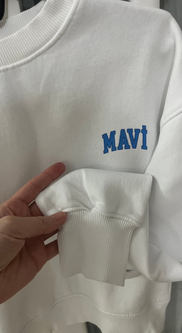 Mavi Baskılı Beyaz Kadın Sweatshirt - Görsel 3