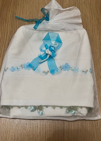 Nakışlı Beyaz Havlu - Görsel 9