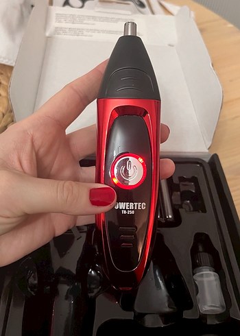 Powertec Kırmızı Şarjlı Erkek Bakım Seti - Görsel 3