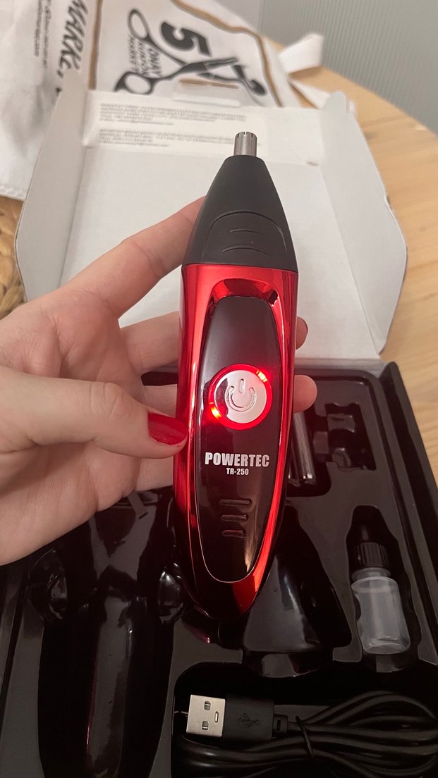 Powertec Kırmızı Şarjlı Erkek Bakım Seti - Görsel 4