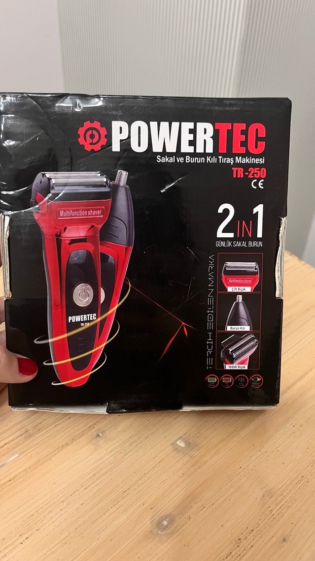 Powertec Kırmızı Şarjlı Erkek Bakım Seti - Görsel 5