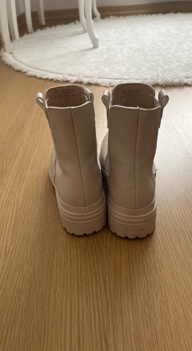 Bej Kadın Dolgu Topuk Bot - Görsel 3