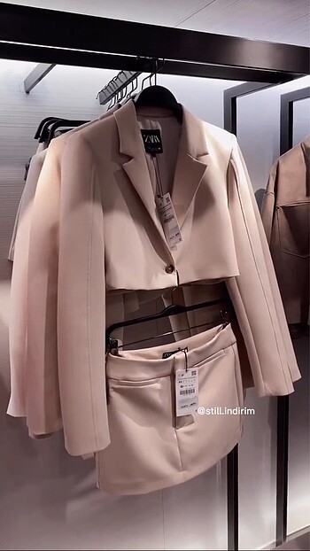 Zara Zara Crop Blazer