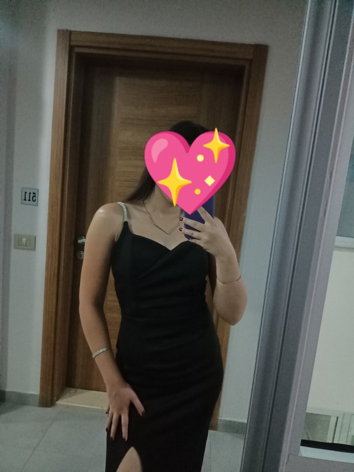 V Yaka Siyah Uzun Gösterişli Kadın Elbise - Görsel 2