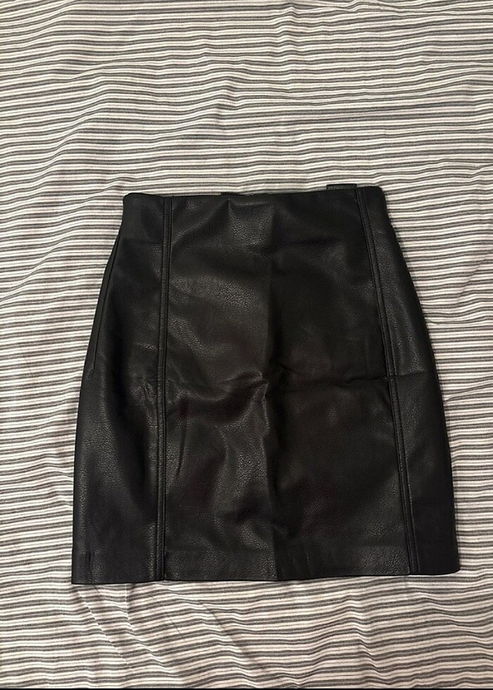 H&M deri mini etek - Görsel 2