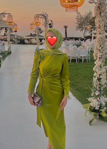 Drapeli yeşil abiye