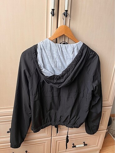 xs Beden siyah Renk H&M yağmurluk