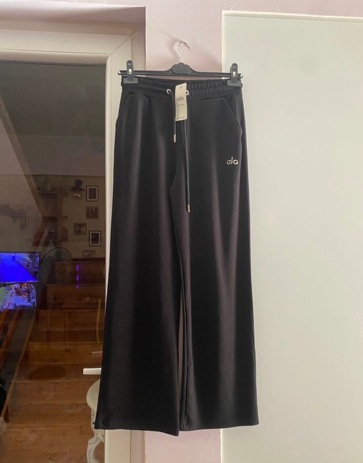 Orijinal Marka Alo Yoga Eşofman Alt - Görsel 3