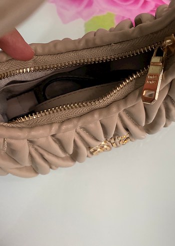 Miu miu Bej Fırfırlı Nakışlı Kadın Çanta - Görsel 4