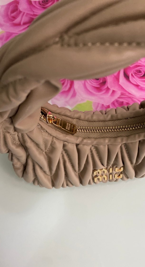 Miu miu Bej Fırfırlı Nakışlı Kadın Çanta - Görsel 3