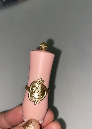 Altın Parlak Renkli Ruj - Görsel 4