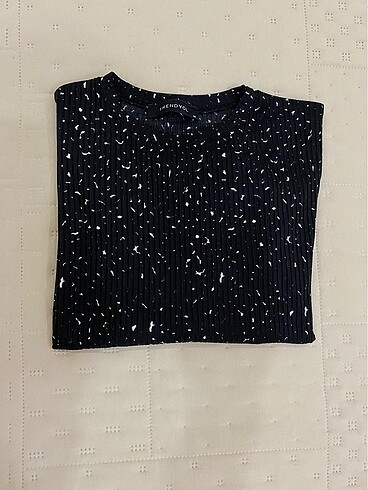 m Beden Trendyolmilla siyah desenli crop bluz