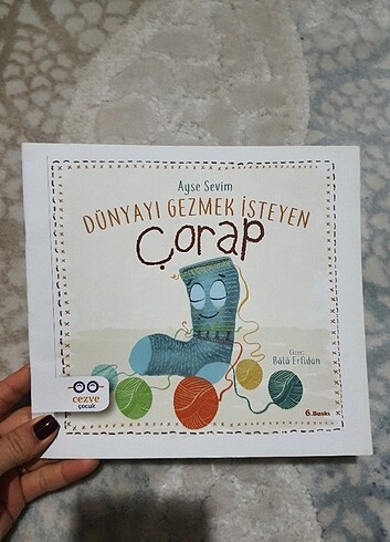 Dünyayı Gezmek İsteyen Çorap 