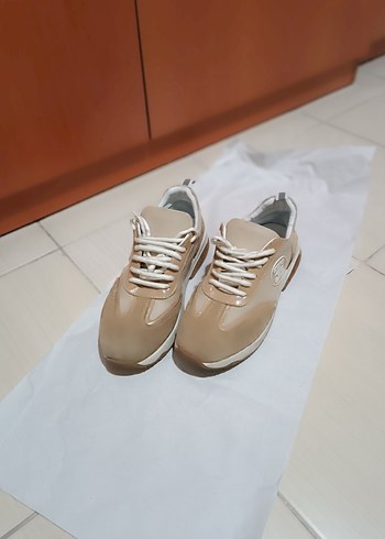 39 Beden Ayakkabı Pierre Cardin Kadın