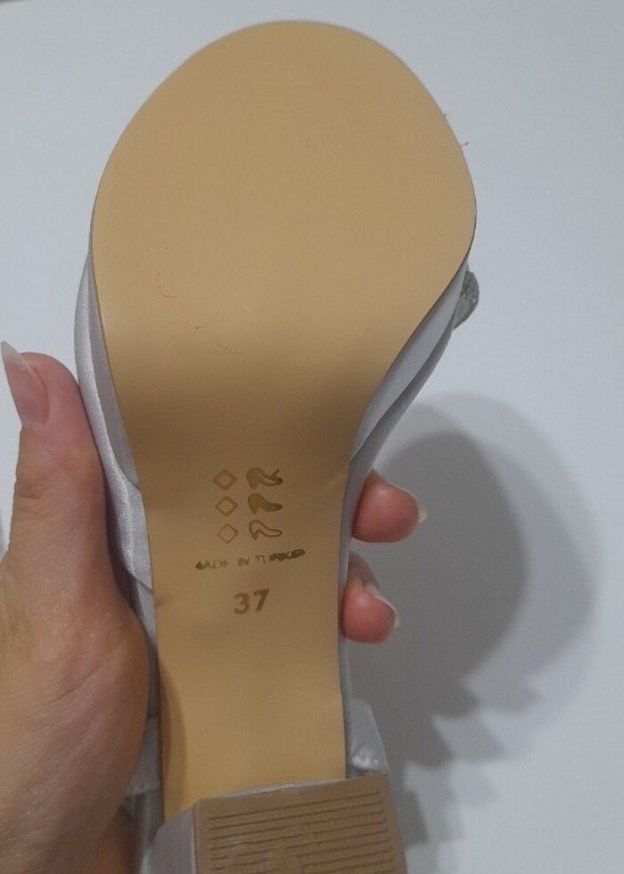 Gümüş Taşlı Topuklu Ayakkabı - Görsel 4