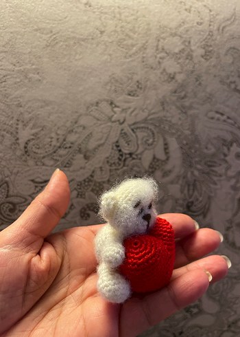 Örgü Beyaz Ayıcık Kalp Anahtarlık - Görsel 6